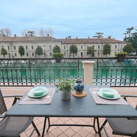 Acqua Verde Appartamenti Peschiera del Garda Bagian luar foto