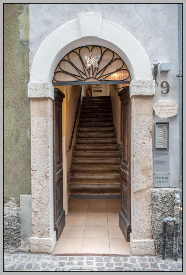 Acqua Verde Appartamenti Peschiera del Garda Bagian luar foto